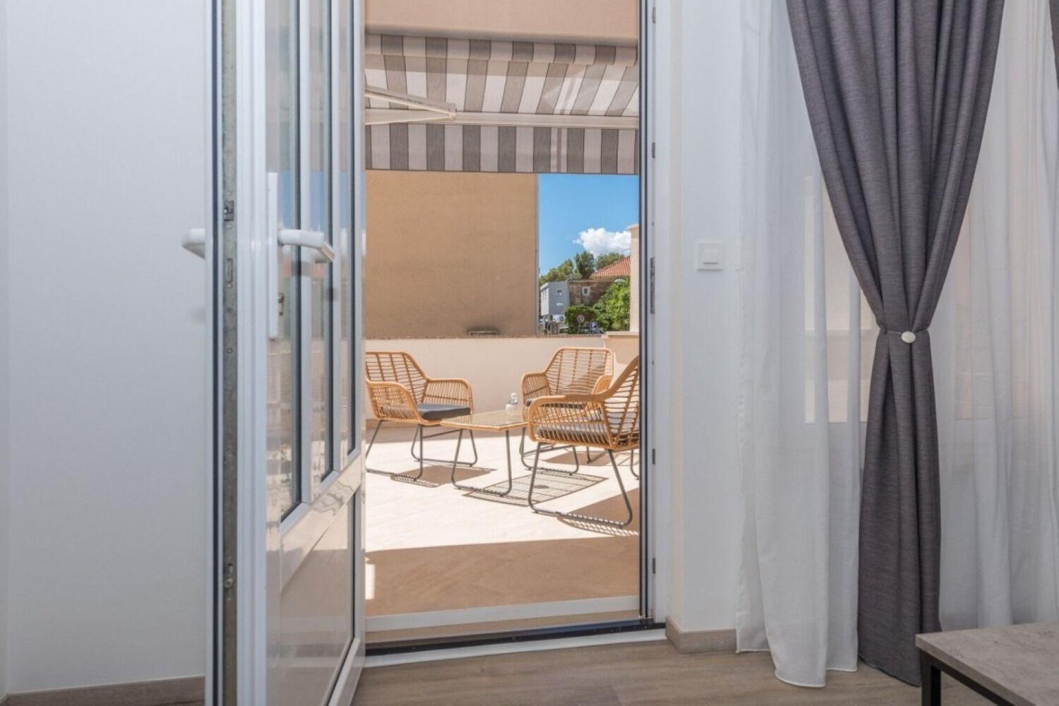 Apartments Mari - 40M From The Beach Makarska Esterno foto