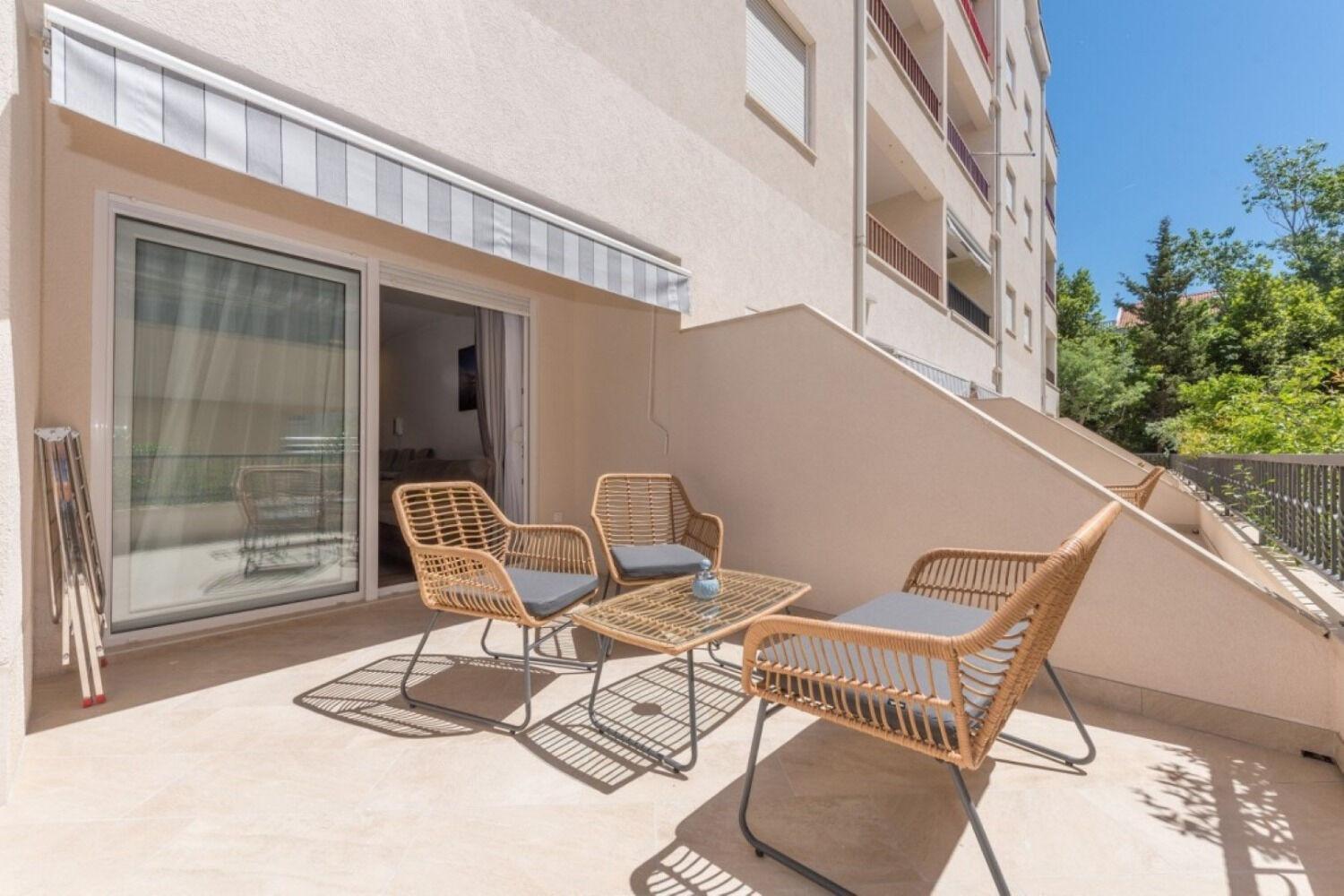 Apartments Mari - 40M From The Beach Makarska Esterno foto