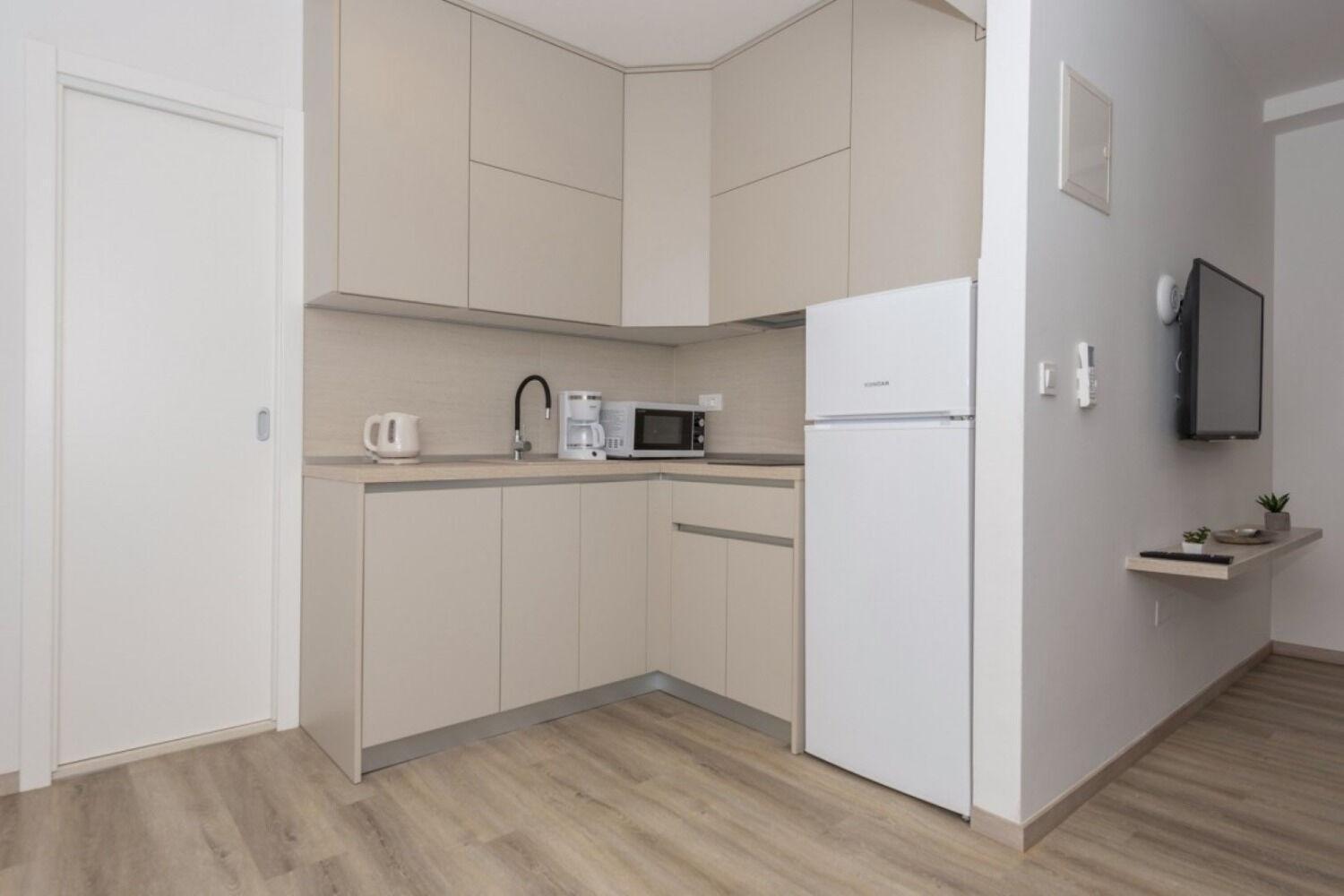 Apartments Mari - 40M From The Beach Makarska Esterno foto