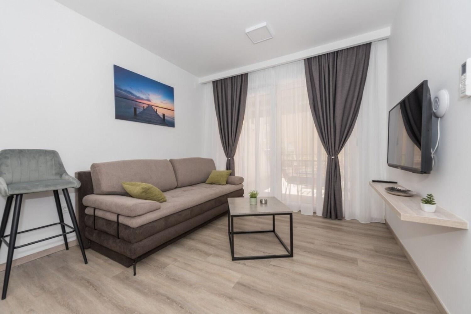 Apartments Mari - 40M From The Beach Makarska Esterno foto