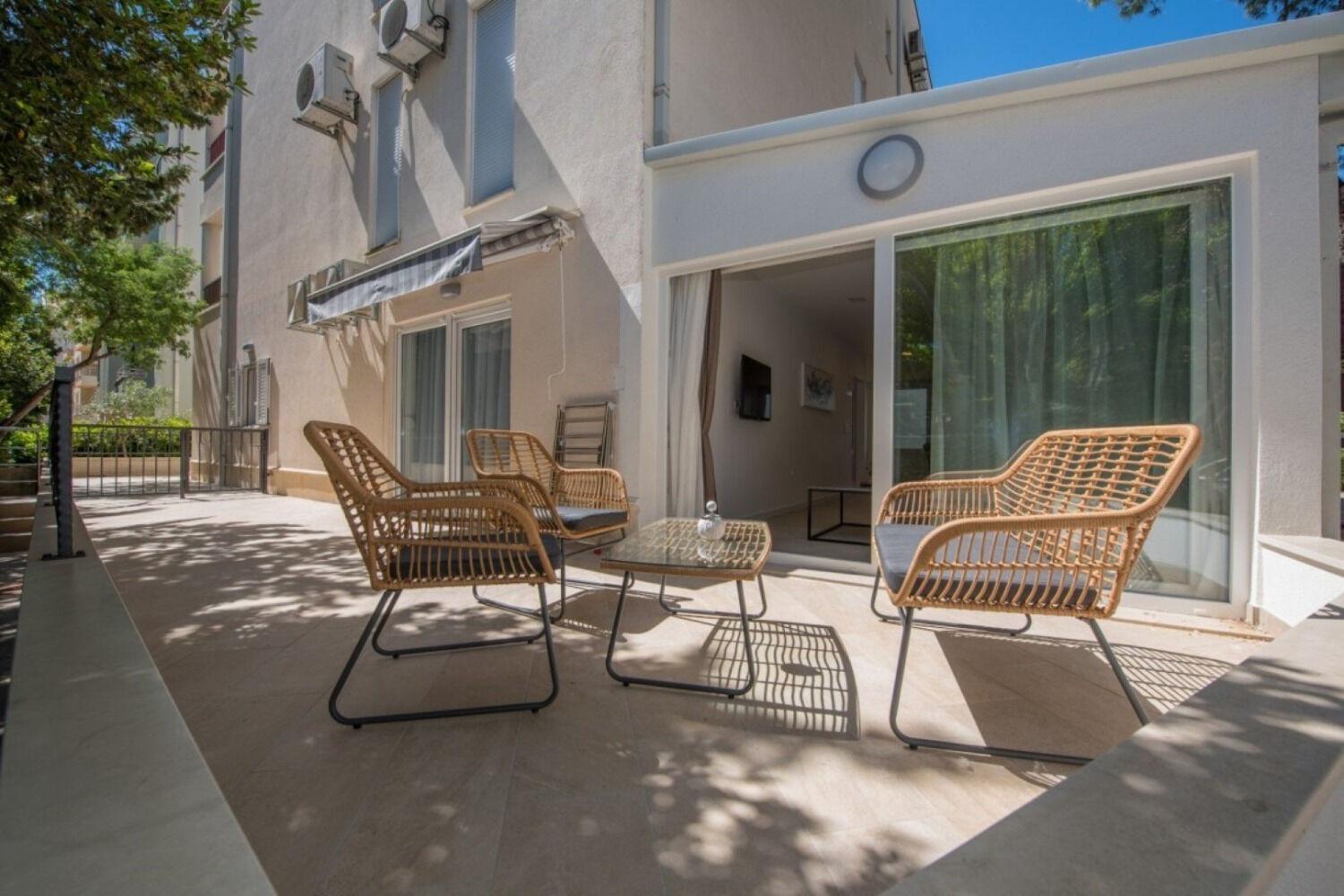 Apartments Mari - 40M From The Beach Makarska Esterno foto
