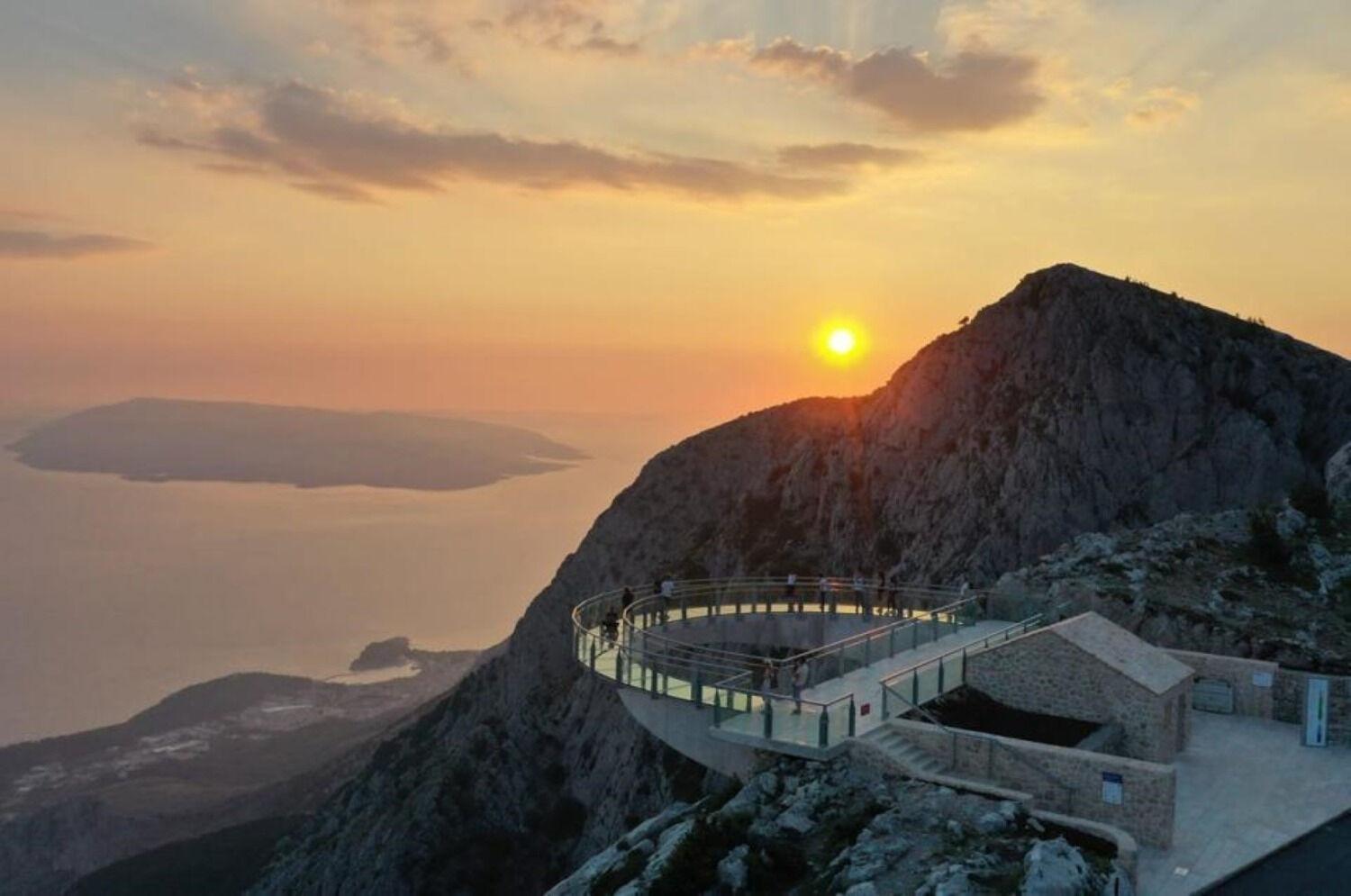 Apartments Mari - 40M From The Beach Makarska Esterno foto